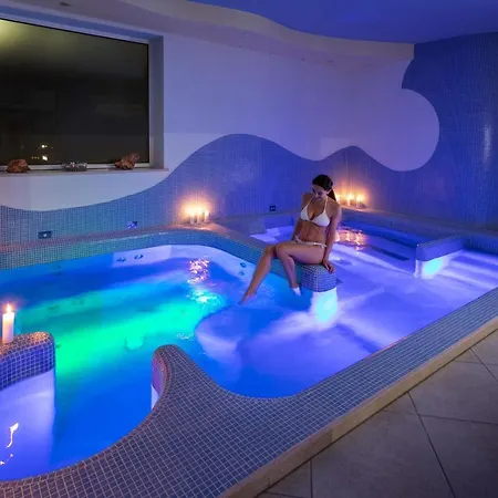 Nero D'avorio Hotel apartamentowy 4*